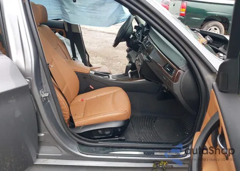 2009 BMW 328I xDrive из США, поврежденный, VIN WBAUU33569A540469